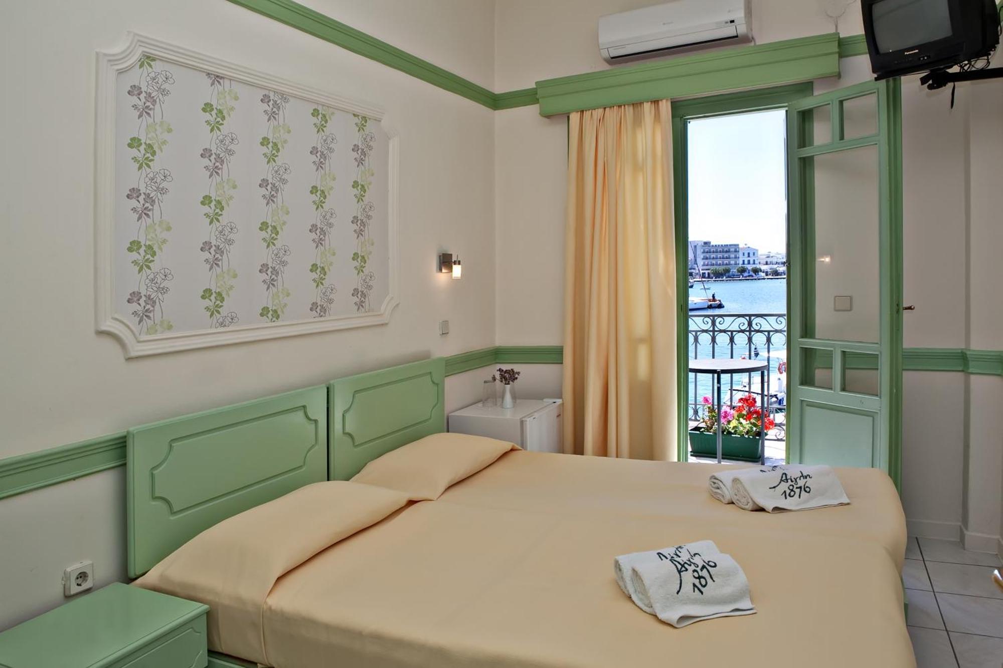 Aegli 1876 Hotell Tínos Exteriör bild