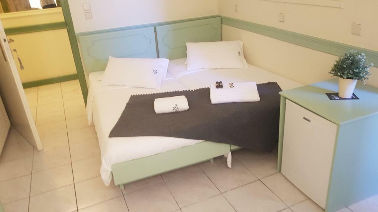 Aegli 1876 Hotell Tínos Exteriör bild